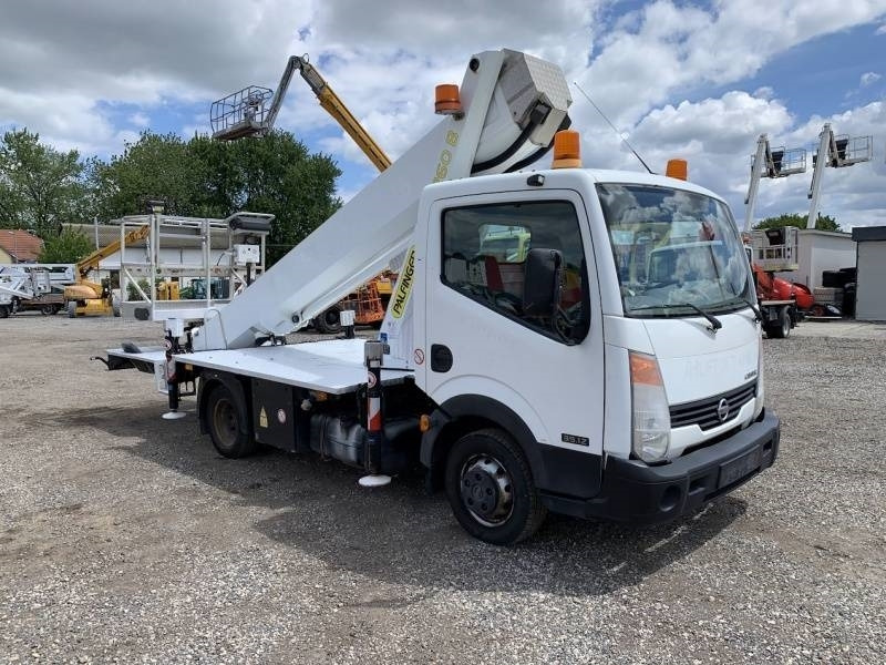 Nissan Cabstar Palfinger P260B - 25,6 m - 230 kg - Emelőkosaras teherautó: 1 kép. Nissan Cabstar Palfinger P260B - 25,6 m - 230 kg - Emelőkosaras teherautó: 1 kép.