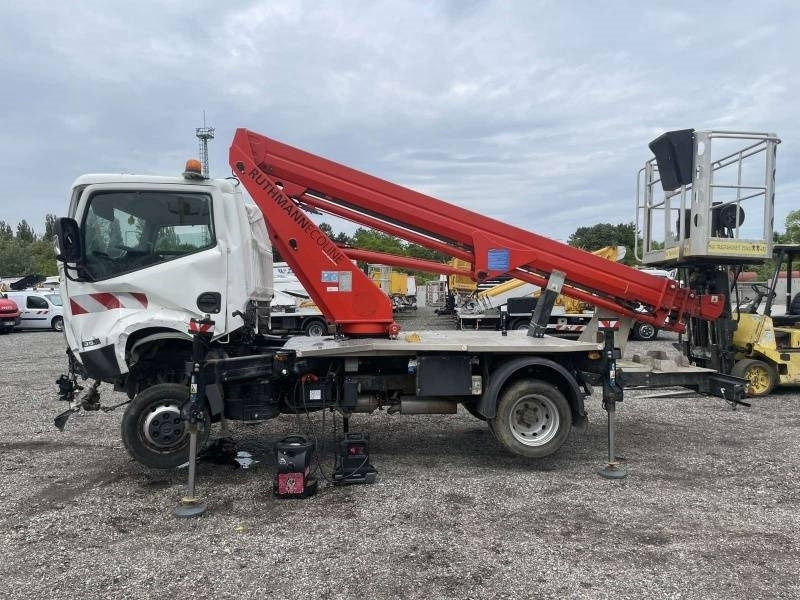 Nissan Cabstar RUTHMANN-ECOLINE 160 - 16m - 250 kg - Emelőkosaras teherautó: 5 kép. Nissan Cabstar RUTHMANN-ECOLINE 160 - 16m - 250 kg - Emelőkosaras teherautó: 5 kép.