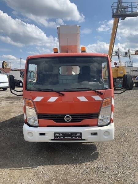 Nissan Cabstar Ruthmann TB270 - 27m - 230 kg - Emelőkosaras teherautó: 3 kép. Nissan Cabstar Ruthmann TB270 - 27m - 230 kg - Emelőkosaras teherautó: 3 kép.