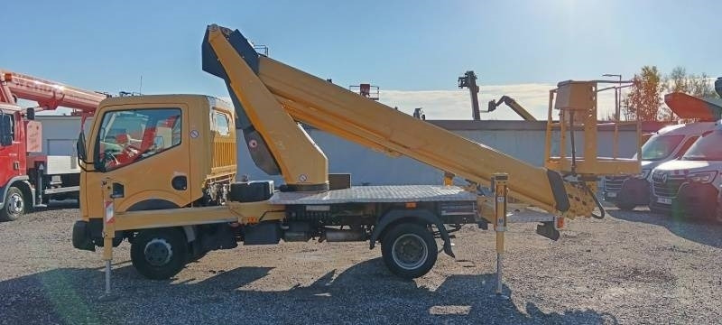 Nissan Cabstar Ruthmann TB270 - 27m - 230 kg - Emelőkosaras teherautó: 5 kép. Nissan Cabstar Ruthmann TB270 - 27m - 230 kg - Emelőkosaras teherautó: 5 kép.