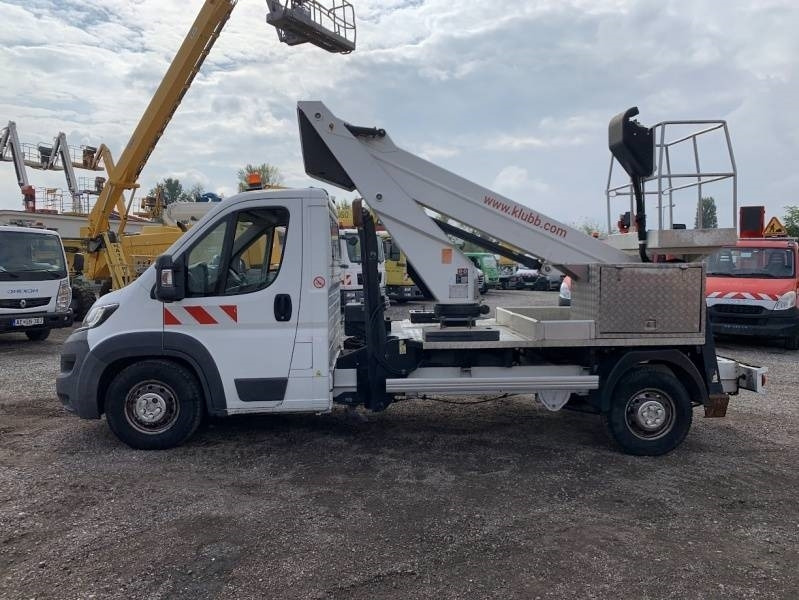Peugeot Boxer Isoli VT42NEXS - 14,1m, 240kg  - Emelőkosaras teherautó: 5 kép. Peugeot Boxer Isoli VT42NEXS - 14,1m, 240kg  - Emelőkosaras teherautó: 5 kép.