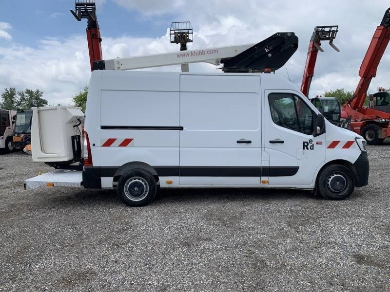 Renault Master Klubb K32 - 12,5 m, 120 kg - Emelőkosaras teherautó: 4 kép. Renault Master Klubb K32 - 12,5 m, 120 kg - Emelőkosaras teherautó: 4 kép.