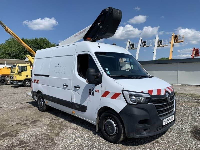 Renault Master Klubb K32 - 12,5 m, 120 kg - Emelőkosaras teherautó: 1 kép. Renault Master Klubb K32 - 12,5 m, 120 kg - Emelőkosaras teherautó: 1 kép.