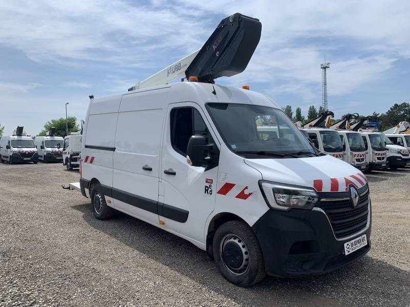 Renault Master Klubb KL32 - 12,5 m, 120 kg - Emelőkosaras teherautó: 1 kép. Renault Master Klubb KL32 - 12,5 m, 120 kg - Emelőkosaras teherautó: 1 kép.