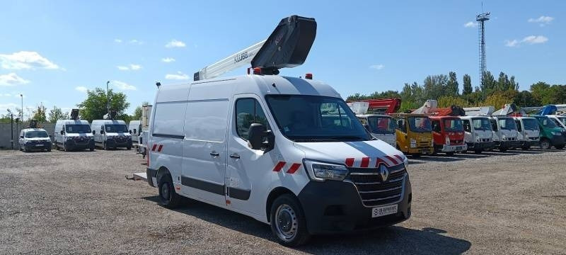 Renault Master Klubb KL32 - 12,5 m, 120 kg - Emelőkosaras teherautó: 1 kép. Renault Master Klubb KL32 - 12,5 m, 120 kg - Emelőkosaras teherautó: 1 kép.