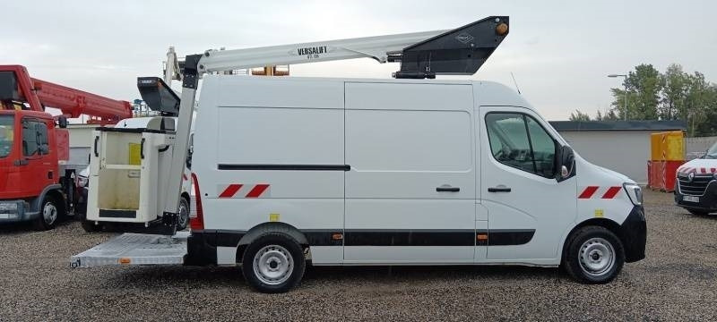 Renault Master Versalift VTL135 EVO - 13,3 m - 120kg - Emelőkosaras teherautó: 4 kép. Renault Master Versalift VTL135 EVO - 13,3 m - 120kg - Emelőkosaras teherautó: 4 kép.