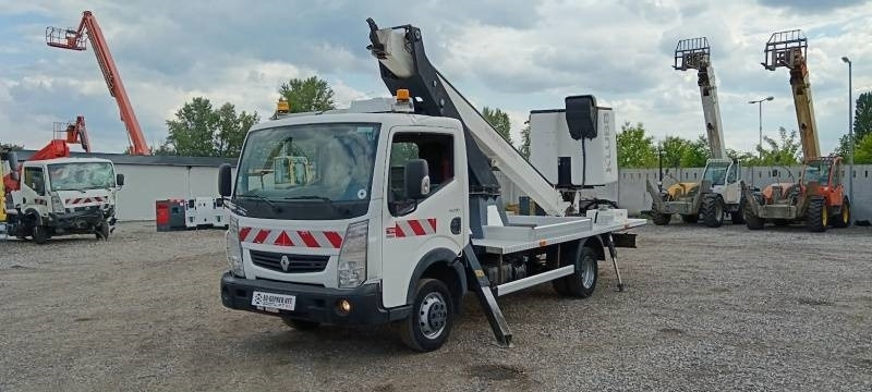 Renault Maxity Klubb KT48 - 16m, 200kg - Emelőkosaras teherautó: 2 kép. Renault Maxity Klubb KT48 - 16m, 200kg - Emelőkosaras teherautó: 2 kép.