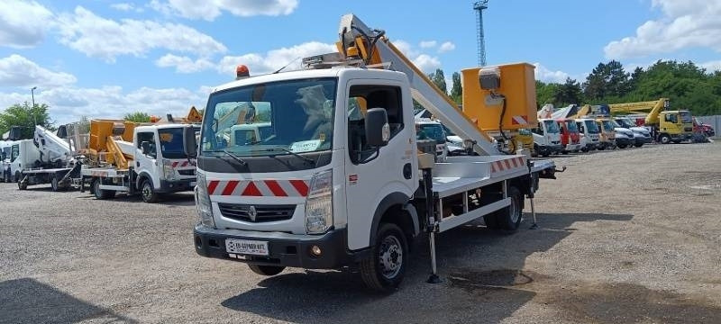 Renault Maxity Multitel 160 ALU DS - 16m - Emelőkosaras teherautó: 2 kép. Renault Maxity Multitel 160 ALU DS - 16m - Emelőkosaras teherautó: 2 kép.