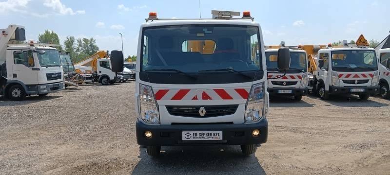 Renault Maxity Multitel MX200 - 20 m - Emelőkosaras teherautó: 3 kép. Renault Maxity Multitel MX200 - 20 m - Emelőkosaras teherautó: 3 kép.