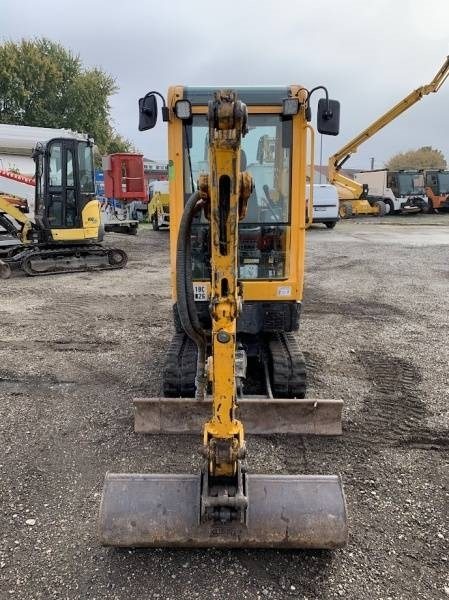 Yanmar SV18 - WITH EXTENDABLE AXIS - Minikotró: 3 kép. Yanmar SV18 - WITH EXTENDABLE AXIS - Minikotró: 3 kép.