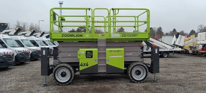 Zoomlion ZS1323RT - 15m, 4x4, diesel - Ollós emelő: 4 kép. Zoomlion ZS1323RT - 15m, 4x4, diesel - Ollós emelő: 4 kép.