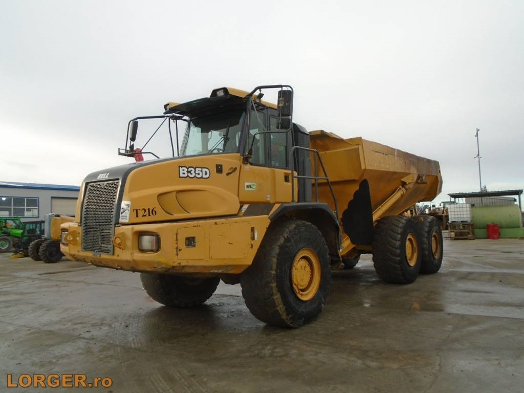 Bell B 35 D - Csuklós dömper: 1 kép. Bell B 35 D - Csuklós dömper: 1 kép.
