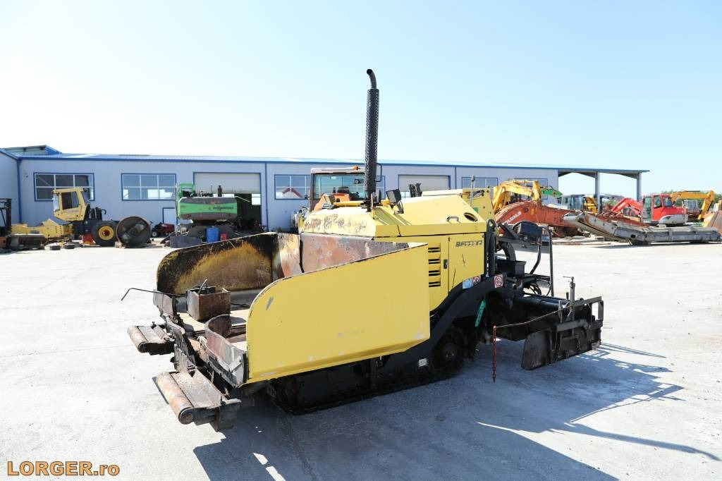 Bomag BF 222 C - Útburkológép: 5 kép. Bomag BF 222 C - Útburkológép: 5 kép.