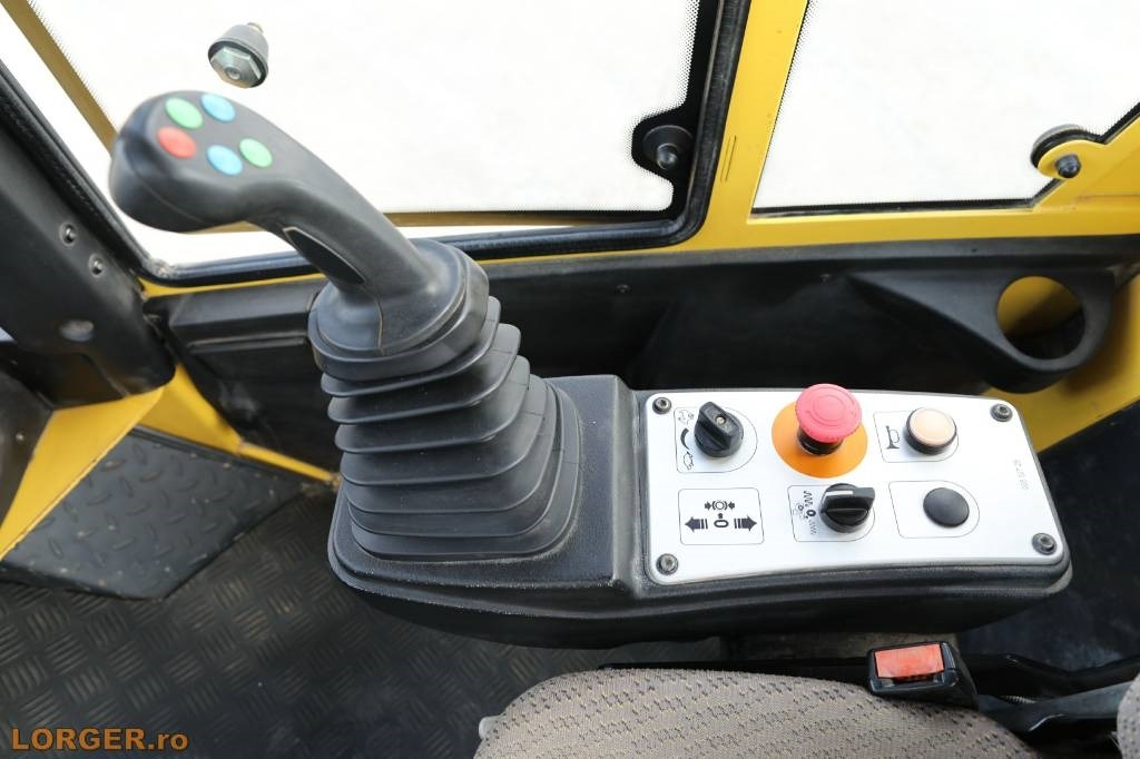 Talajtömörítő Bomag BW 219 D H-4: 12 kép. Talajtömörítő Bomag BW 219 D H-4: 12 kép.