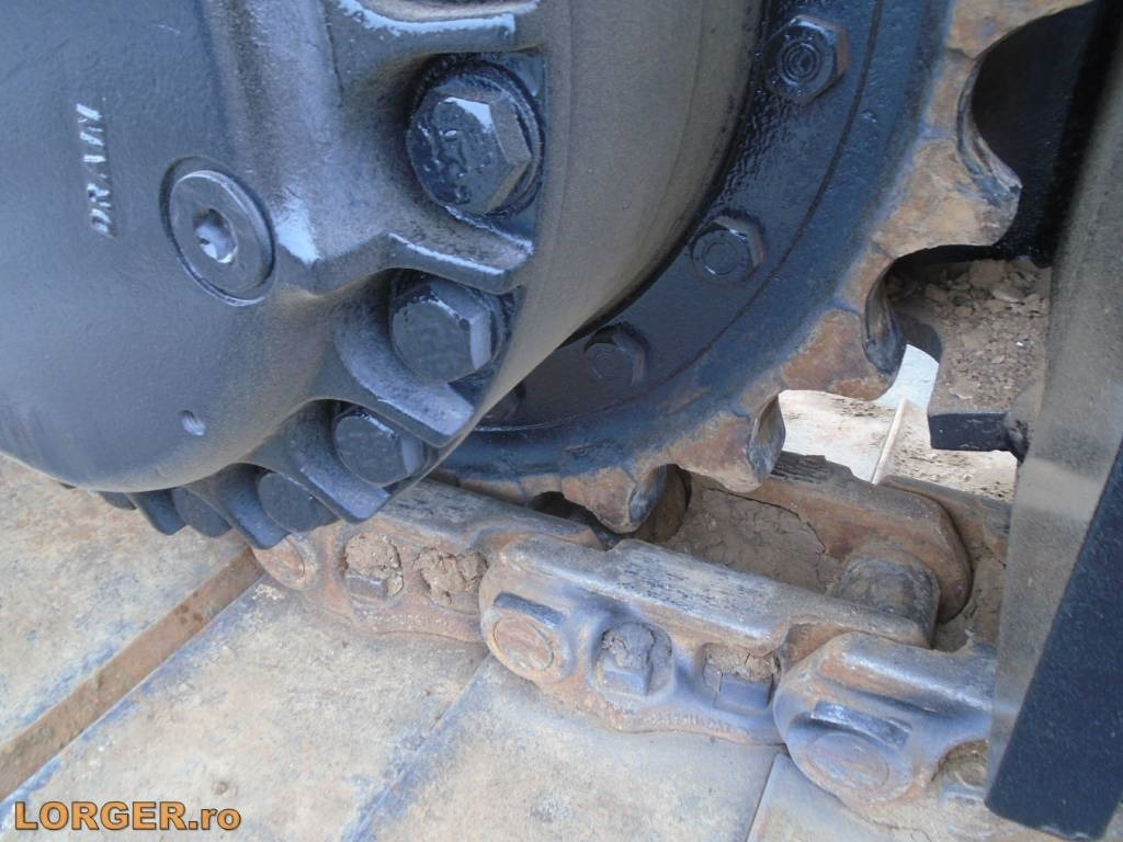 Lánctalpas kotró CAT 336 D: 7 kép. Lánctalpas kotró CAT 336 D: 7 kép.