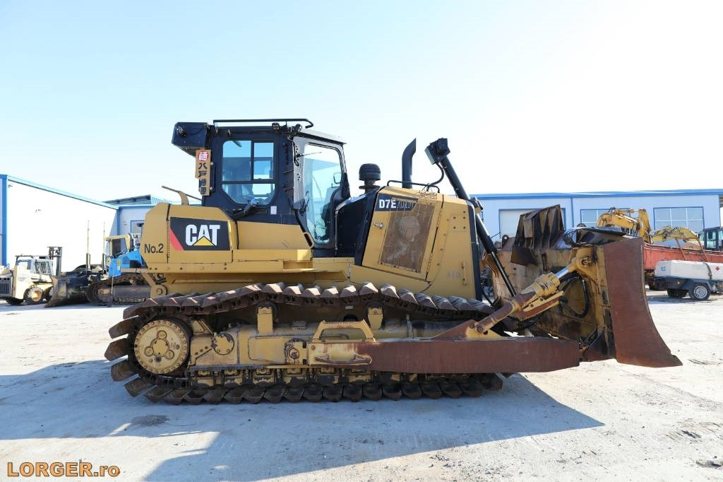 CAT D 7 E LGP - Buldózer: 1 kép. CAT D 7 E LGP - Buldózer: 1 kép.