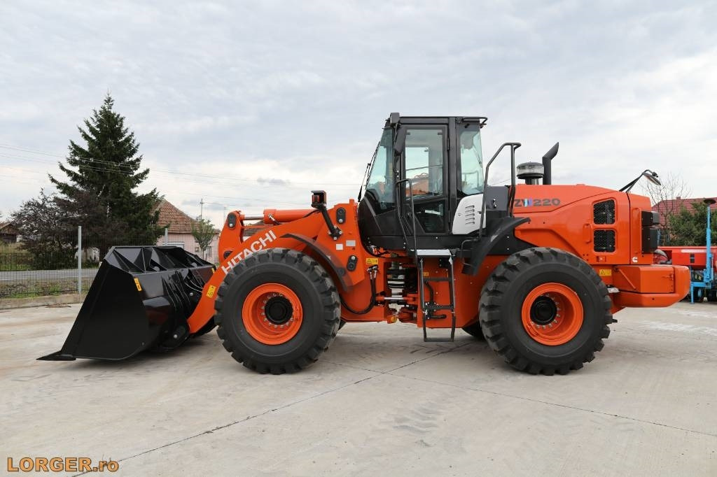Hitachi ZW 220-5 A, Year 2025, Made in Japan - Gumikerekes homlokrakodó: 2 kép. Hitachi ZW 220-5 A, Year 2025, Made in Japan - Gumikerekes homlokrakodó: 2 kép.