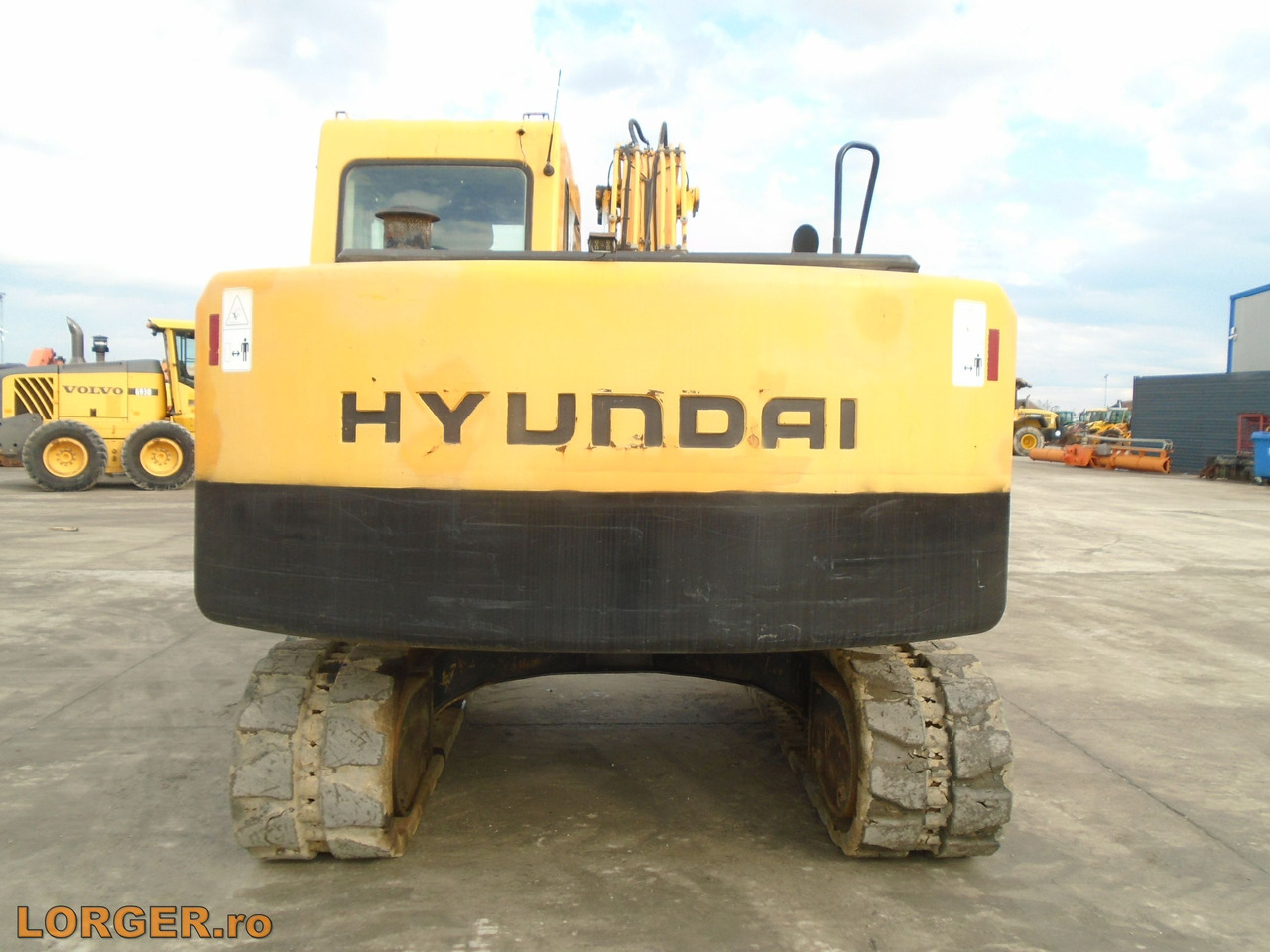 Hyundai Robex 110-7 - Lánctalpas kotró: 5 kép. Hyundai Robex 110-7 - Lánctalpas kotró: 5 kép.