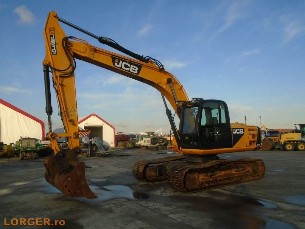 JCB JS 210 LC - Lánctalpas kotró: 1 kép. JCB JS 210 LC - Lánctalpas kotró: 1 kép.
