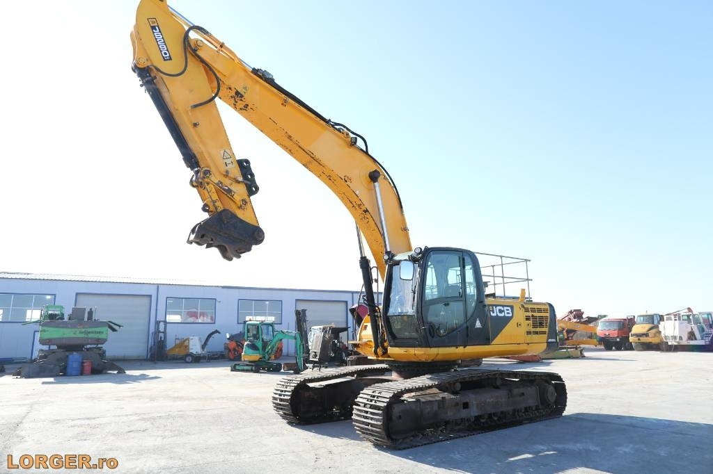 JCB JS 290 LC - Lánctalpas kotró: 1 kép. JCB JS 290 LC - Lánctalpas kotró: 1 kép.
