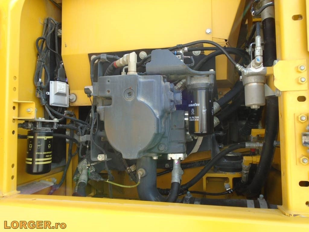 Lánctalpas kotró Komatsu PC 290 LC-10: 10 kép.