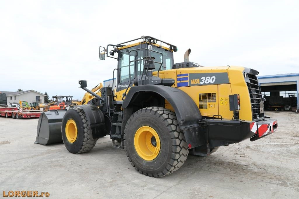 Komatsu WA 380-8EO - Gumikerekes homlokrakodó: 5 kép. Komatsu WA 380-8EO - Gumikerekes homlokrakodó: 5 kép.