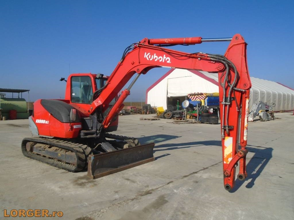 Kubota KX 080-3 - Lánctalpas kotró: 4 kép. Kubota KX 080-3 - Lánctalpas kotró: 4 kép.