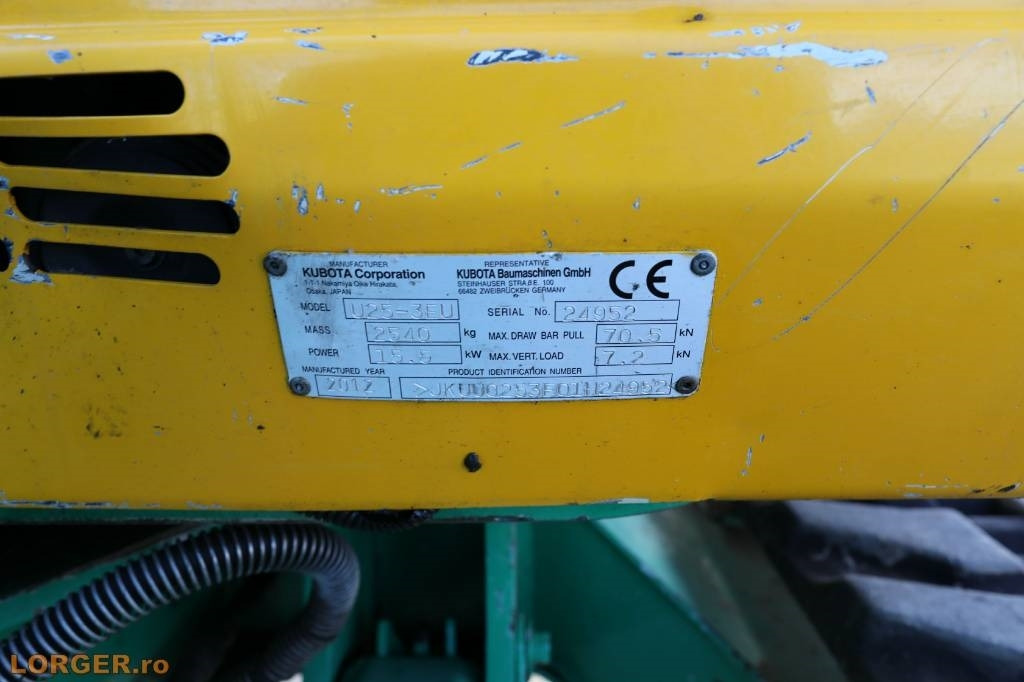 Kubota U25 - 3EU - Minikotró: 3 kép. Kubota U25 - 3EU - Minikotró: 3 kép.