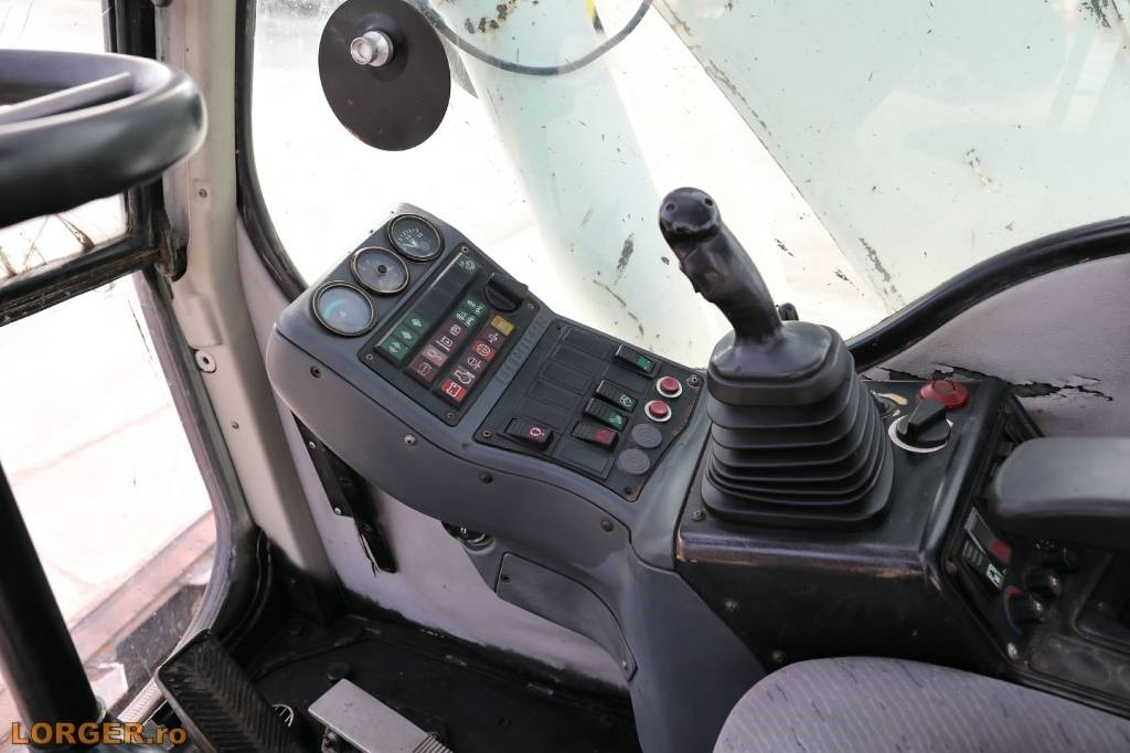 Gumikerekes kotró Liebherr A 316 Litronic: 14 kép. Gumikerekes kotró Liebherr A 316 Litronic: 14 kép.