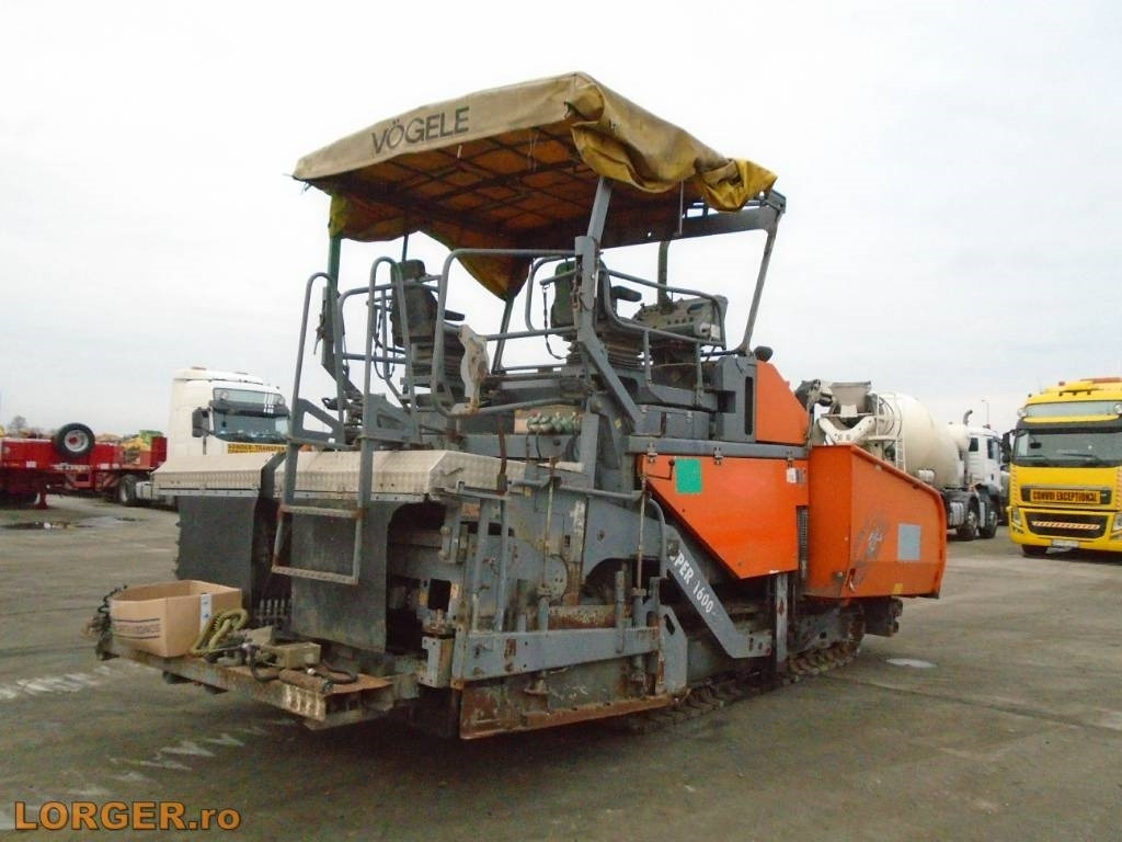 Vögele Super 1600 - Útburkológép: 3 kép. Vögele Super 1600 - Útburkológép: 3 kép.