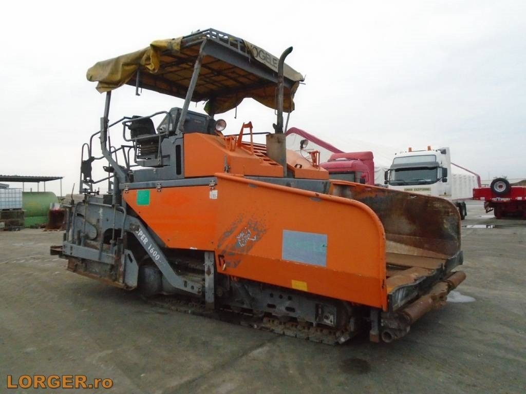 Vögele Super 1600 - Útburkológép: 4 kép. Vögele Super 1600 - Útburkológép: 4 kép.