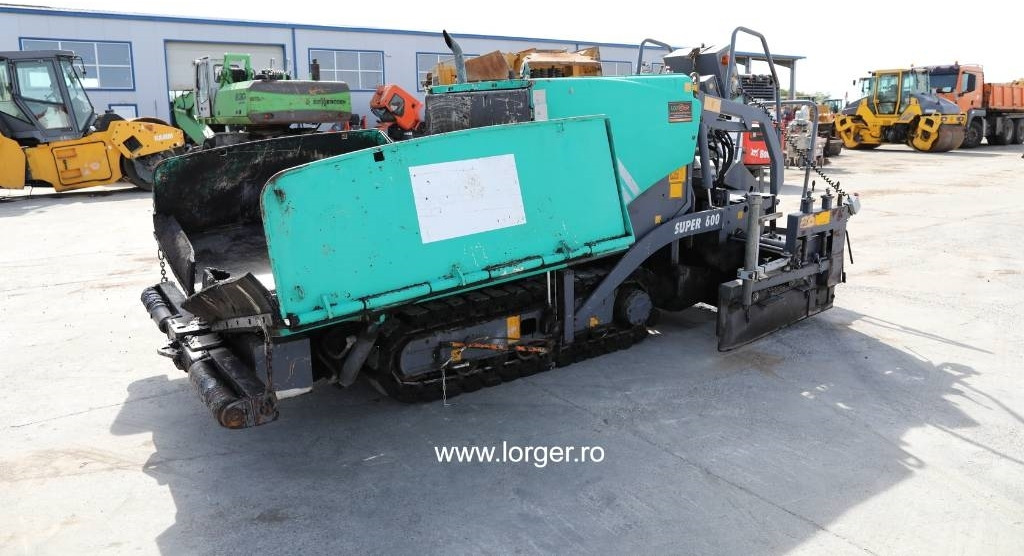 Vögele Super 600 - Útburkológép: 5 kép. Vögele Super 600 - Útburkológép: 5 kép.