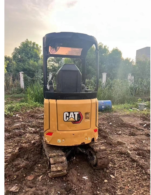 2021 Caterpillar 301.7 - Minikotró: 2 kép. 2021 Caterpillar 301.7 - Minikotró: 2 kép.