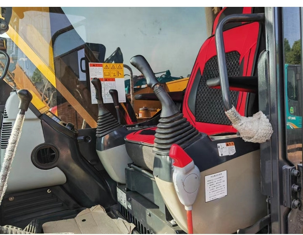 2022 Komatsu PC70-8 - Lánctalpas kotró: 5 kép. 2022 Komatsu PC70-8 - Lánctalpas kotró: 5 kép.