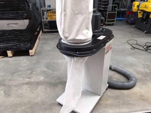 Alko Mobil-100 - HVAC berendezés: 3 kép. Alko Mobil-100 - HVAC berendezés: 3 kép.