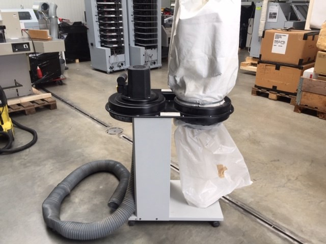 Alko Mobil-100 - HVAC berendezés: 1 kép. Alko Mobil-100 - HVAC berendezés: 1 kép.