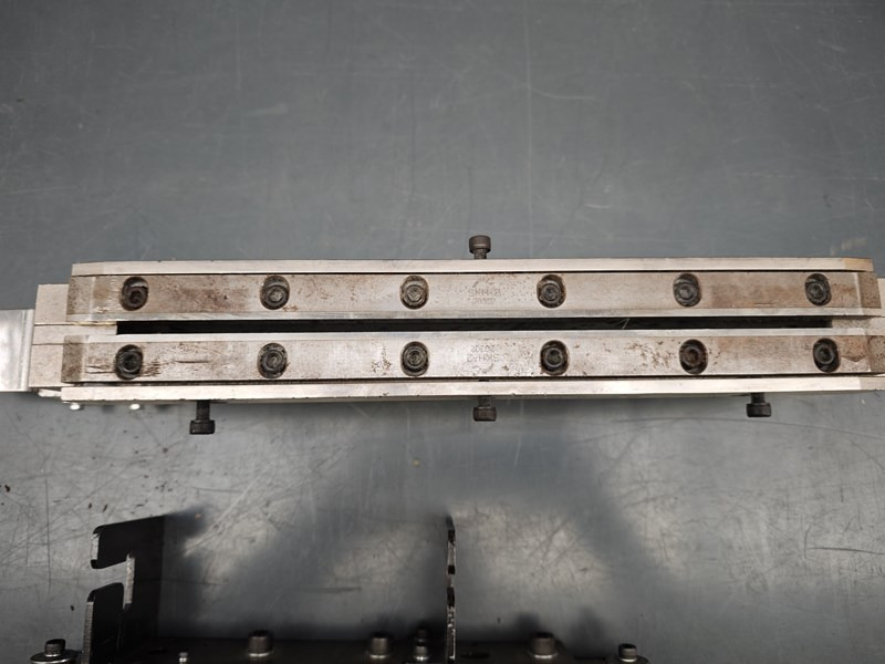 Duplo DKT-G - Nyomdagép: 2 kép. Duplo DKT-G - Nyomdagép: 2 kép.