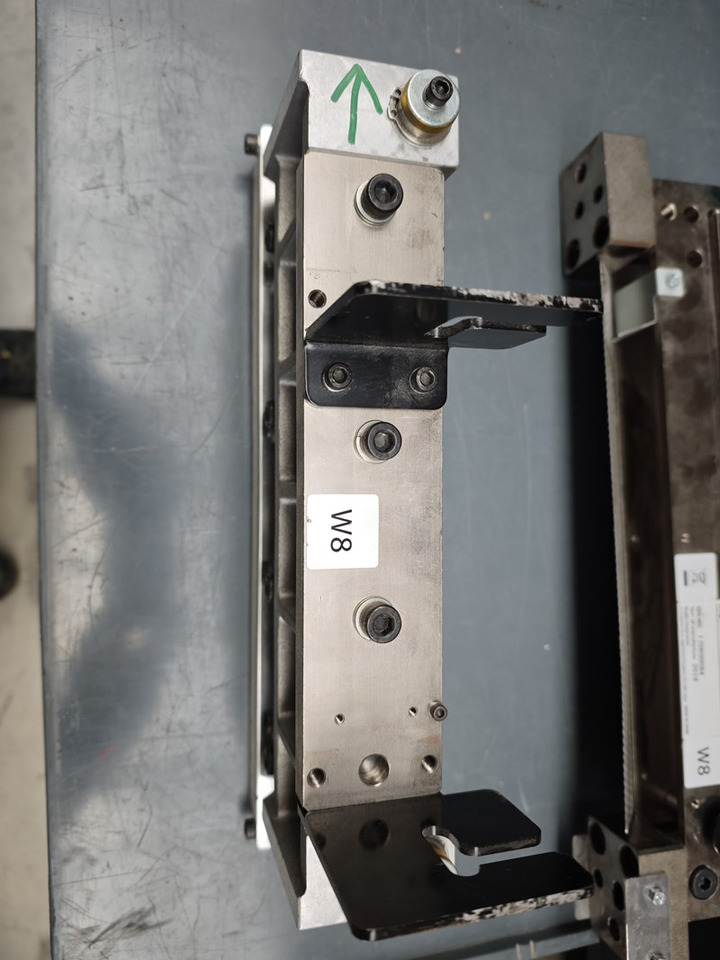 Duplo DKT-G - Nyomdagép: 2 kép. Duplo DKT-G - Nyomdagép: 2 kép.