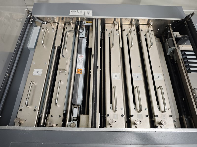 Duplo DocuCutter DC-645 | 2008 - Nyomdagép: 4 kép. Duplo DocuCutter DC-645 | 2008 - Nyomdagép: 4 kép.