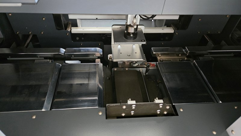 Horizon HT-30 C | 2012 | 4,7 Mio - Papírvágó gép: 4 kép. Horizon HT-30 C | 2012 | 4,7 Mio - Papírvágó gép: 4 kép.
