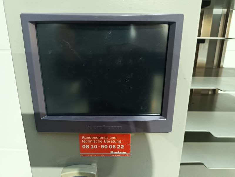 Horizon VAC-100a - Nyomdagép: 3 kép. Horizon VAC-100a - Nyomdagép: 3 kép.