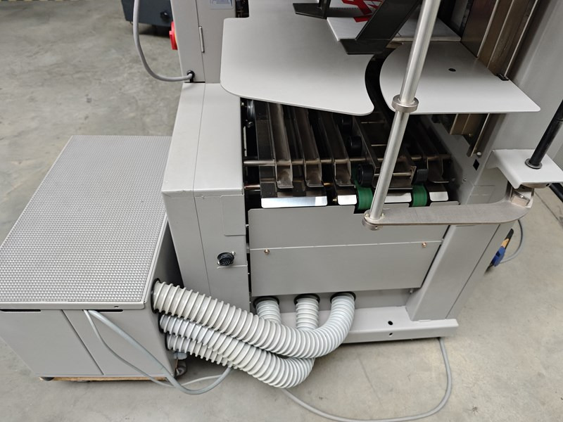 Horizon VAC-60Ha | 2006 - Nyomdagép: 4 kép. Horizon VAC-60Ha | 2006 - Nyomdagép: 4 kép.