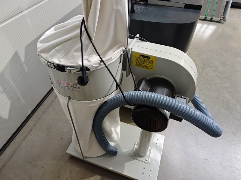 Rigo LAMIBIND 340 HM | 2249 | 2016 - Spirálozógép: 5 kép. Rigo LAMIBIND 340 HM | 2249 | 2016 - Spirálozógép: 5 kép.