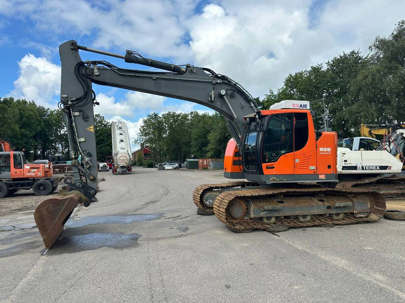 Liebherr R 926 LC - Lánctalpas kotró: 2 kép. Liebherr R 926 LC - Lánctalpas kotró: 2 kép.