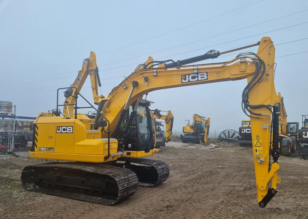 JCB 150X - Lánctalpas kotró: 2 kép. JCB 150X - Lánctalpas kotró: 2 kép.