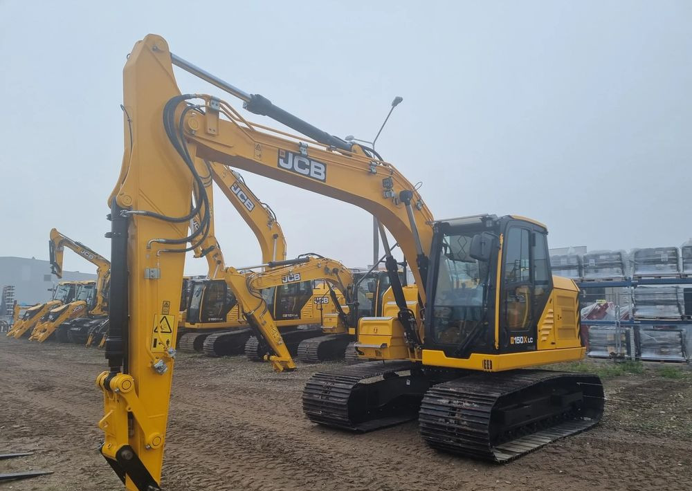 JCB 150X - Lánctalpas kotró: 3 kép. JCB 150X - Lánctalpas kotró: 3 kép.