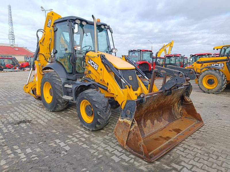JCB 3 CX - Kotrórakodó: 4 kép. JCB 3 CX - Kotrórakodó: 4 kép.