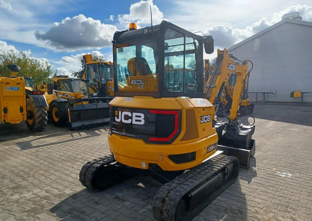 JCB 35Z-1 - Minikotró: 5 kép. JCB 35Z-1 - Minikotró: 5 kép.