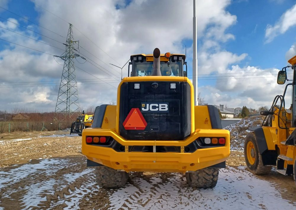 JCB 457ZX - Gumikerekes homlokrakodó: 5 kép. JCB 457ZX - Gumikerekes homlokrakodó: 5 kép.
