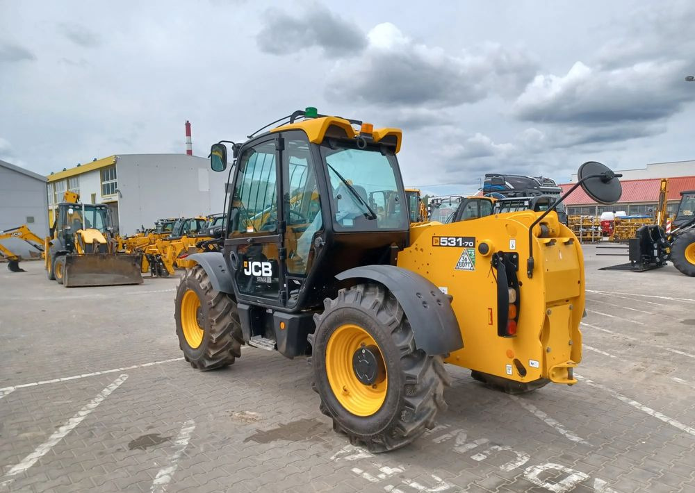 JCB 531-70 - Teleszkópos rakodó: 4 kép. JCB 531-70 - Teleszkópos rakodó: 4 kép.